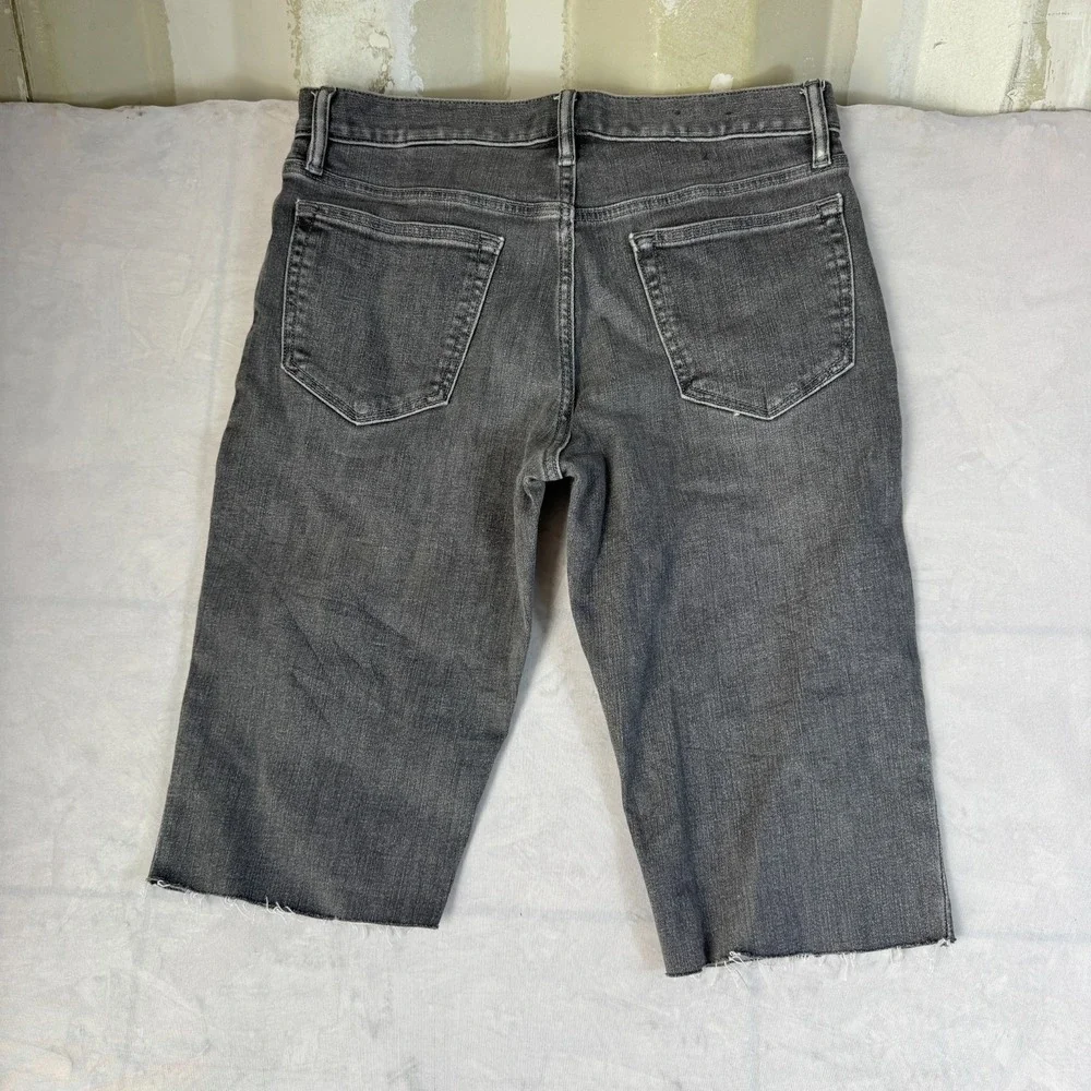 Banana Republic Mens Slim Fit Denim Shorts Gray‎ Cropped Raw Hem Size 32x34